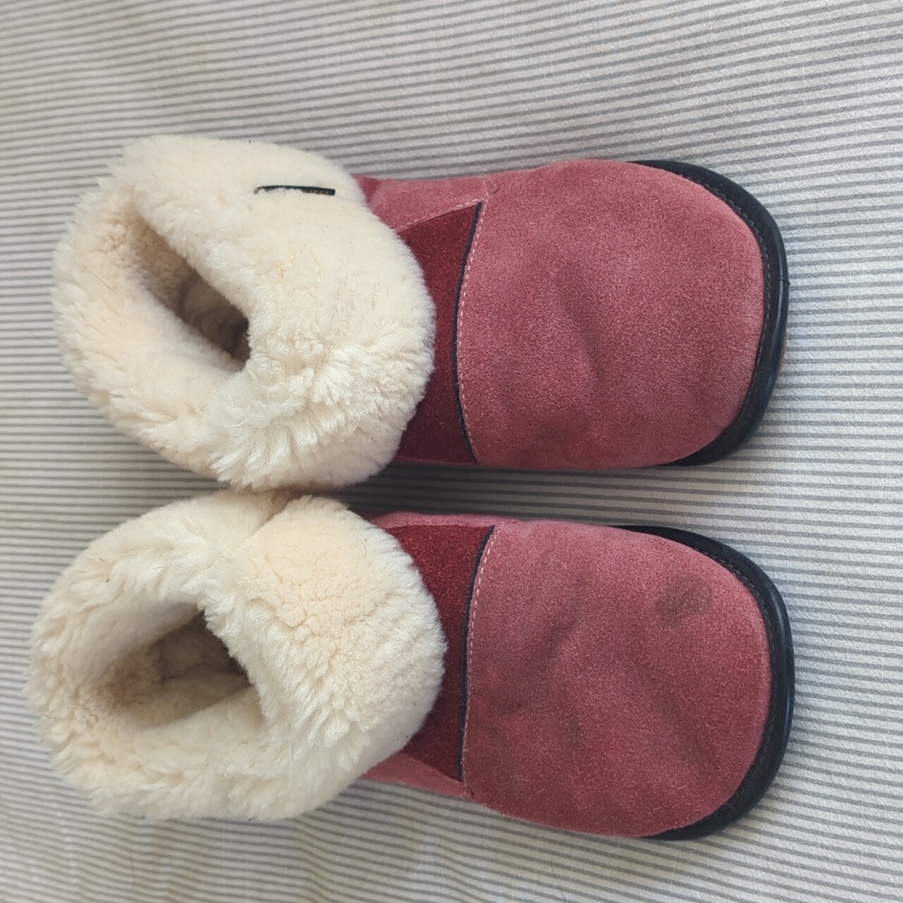REVERSED SHEEPSKIN BOOTIE SLIPPERS
